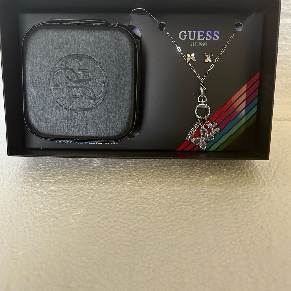 Guess Silver and Blue Necklace with Pendant & Carrying Case